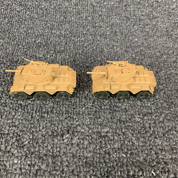 Lot of 9 Roco WW II HO Scale Military Vehicles Saladin Anti-aircraft APC - Picture 5 of 14